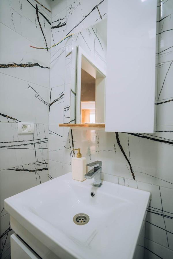 Darki Apartments 4 - Very Central 100 Square Meters,Two Bedrooms,Free Parking 오흐리드 외부 사진